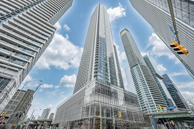 home for lease on 4013-10 York Street