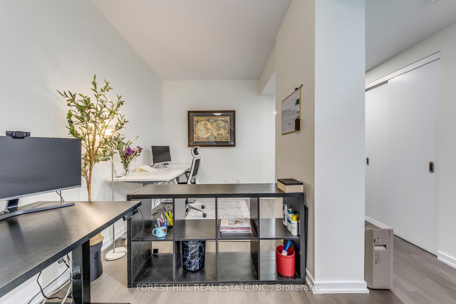 Condo leased at 211-60 Colborne Street, Toronto, Ontario, M5E 0B7 - Church-Yonge Corridor - MLS: C12077828