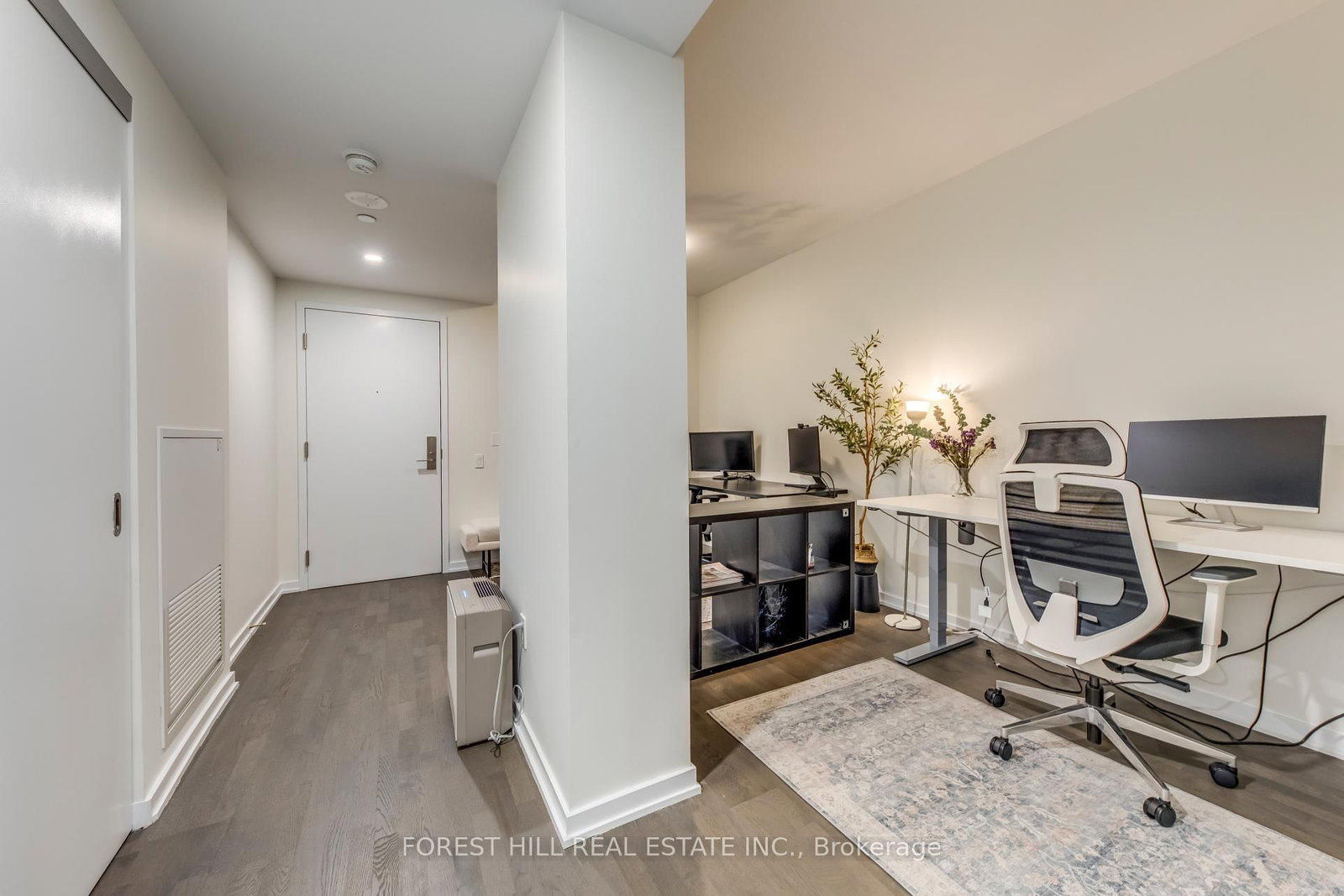 Condo leased at 211-60 Colborne Street, Toronto, Ontario, M5E 0B7 - Church-Yonge Corridor - MLS: C12077828