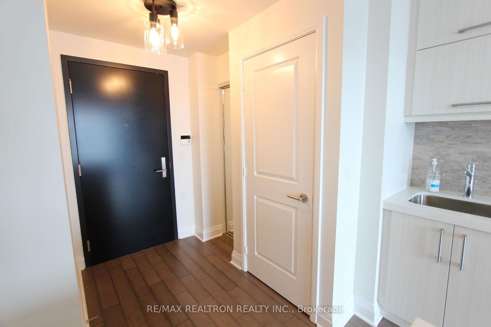 Condo leased at 4111-1080 Bay Street, Toronto, Bay Street Corridor, M5S 0A6 - MLS: C12078055
