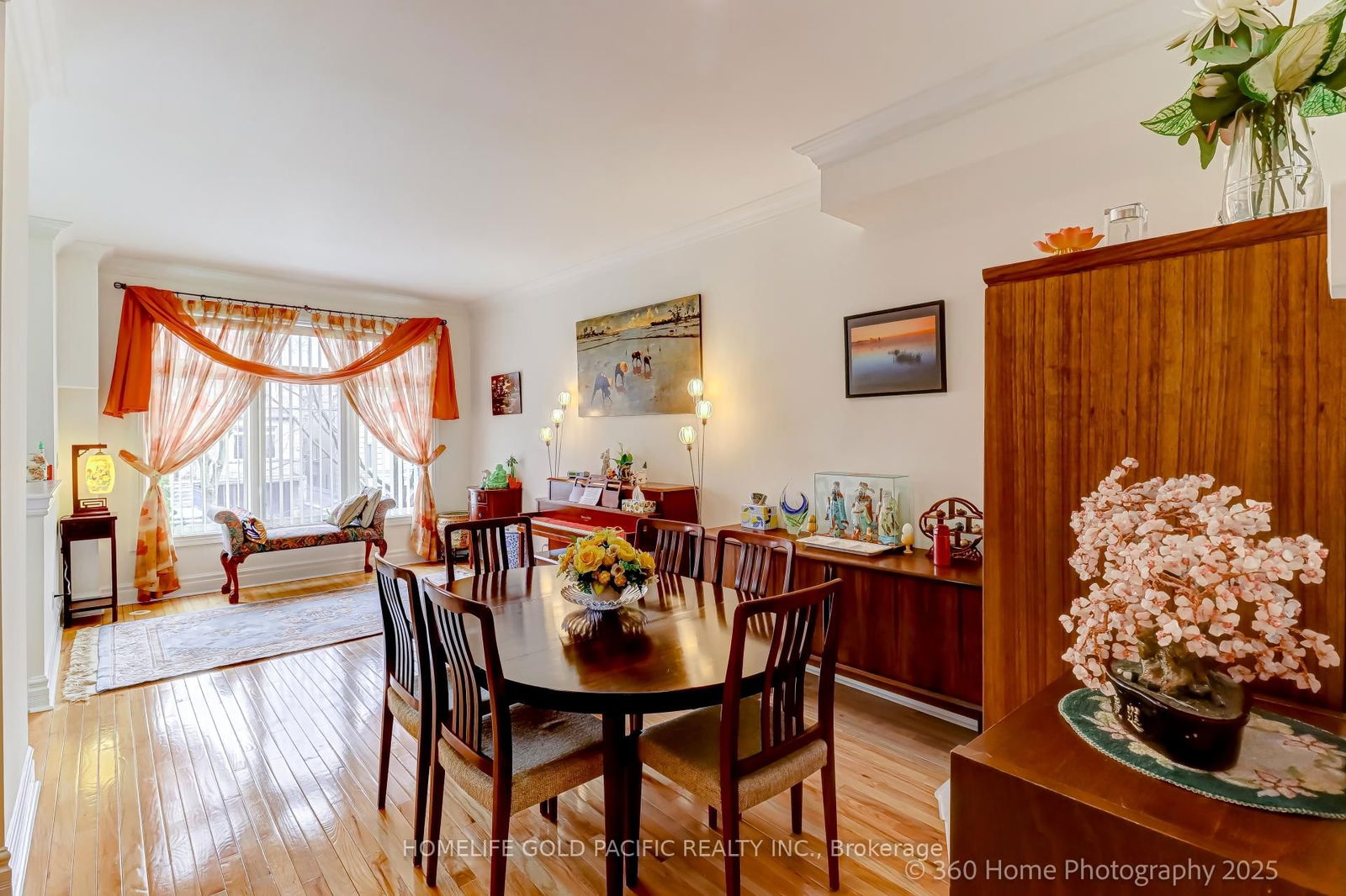 Townhouse sold at 22 Kenneth Avenue, Toronto, Willowdale East, M2N 7B4 - MLS: C12078136