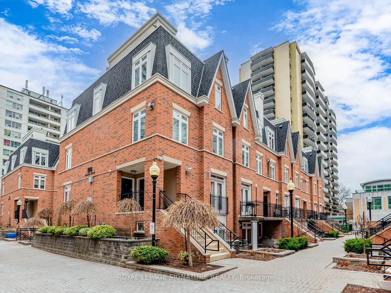 home for lease on 23-100 Redpath Avenue