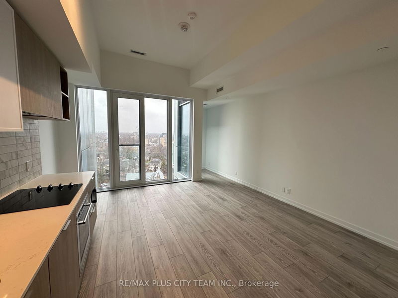 home for lease on PH11-2020 Bathurst Street