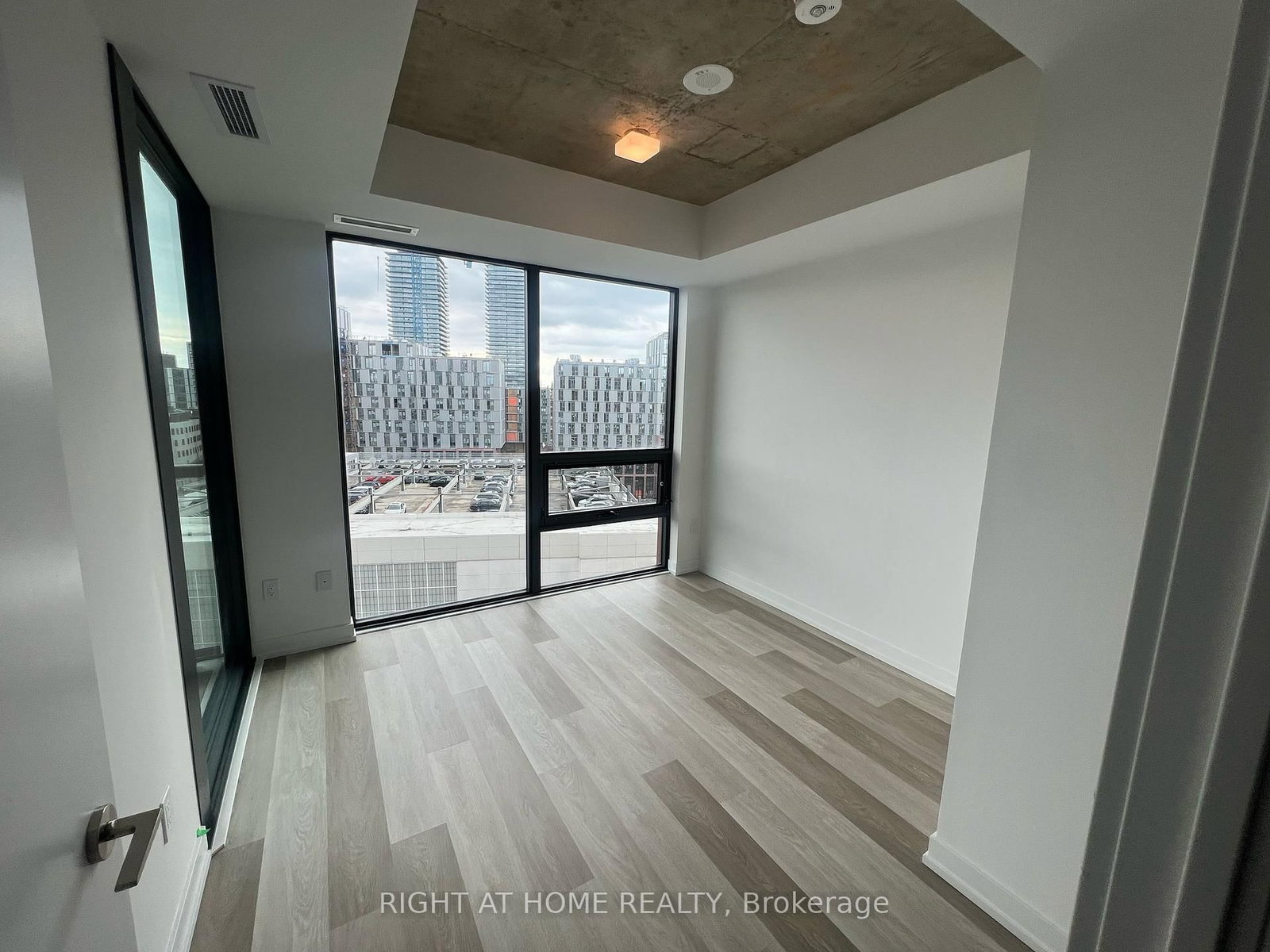 28 Eastern Avenue, Unit 911 - Photo 18