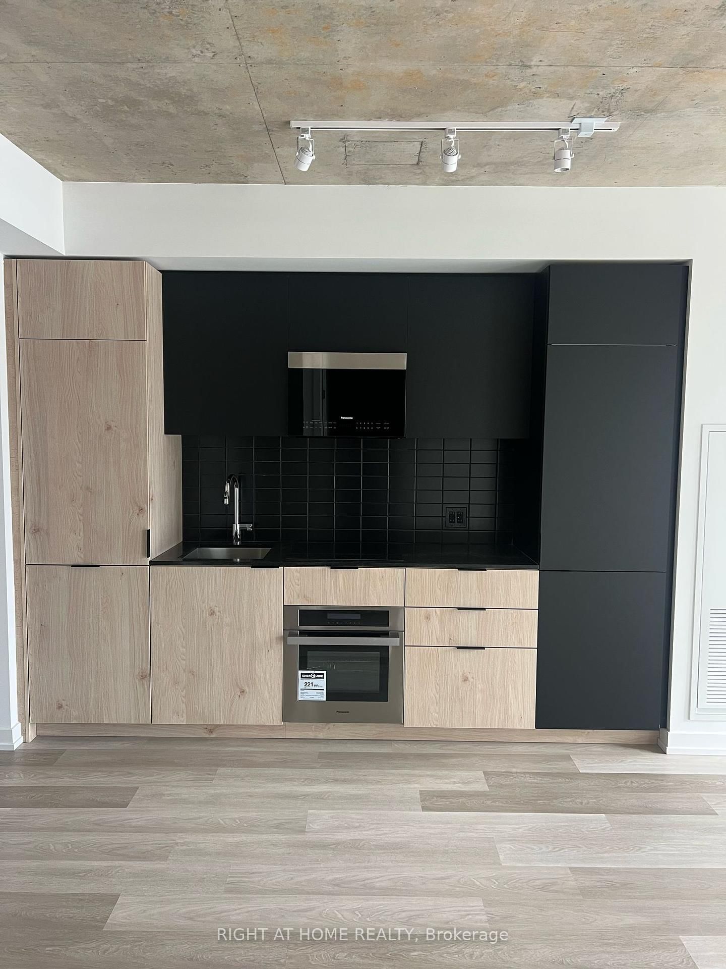 28 Eastern Avenue, Unit 911 - Photo 5