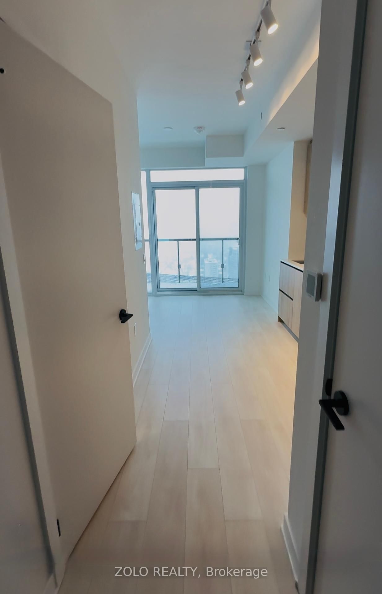 Condo for lease at 3702 / PH2S-127 Broadway Avenue, Toronto, Mount Pleasant West, M4P 1V4 - MLS: C12079127