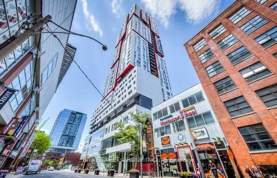 Condo for sale at 1811-318 Richmond Street, Toronto, Waterfront Communities C1, M5V 1X2 - MLS: C12079681