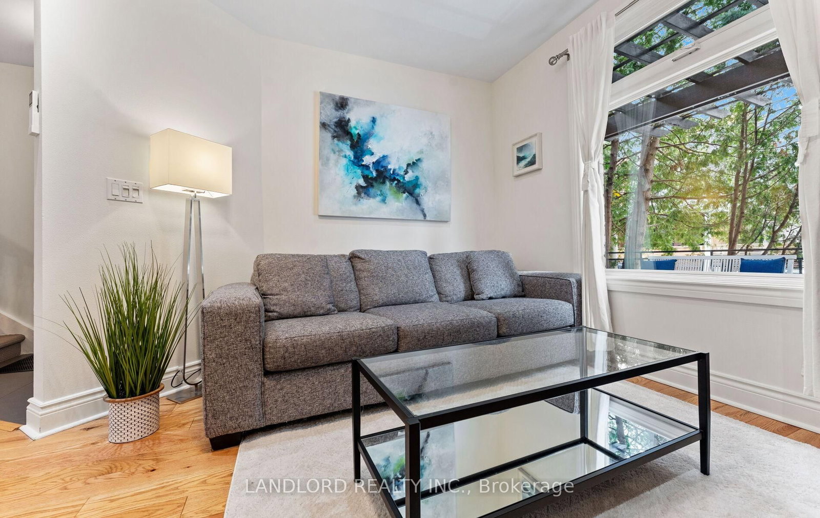 Listing Image 7