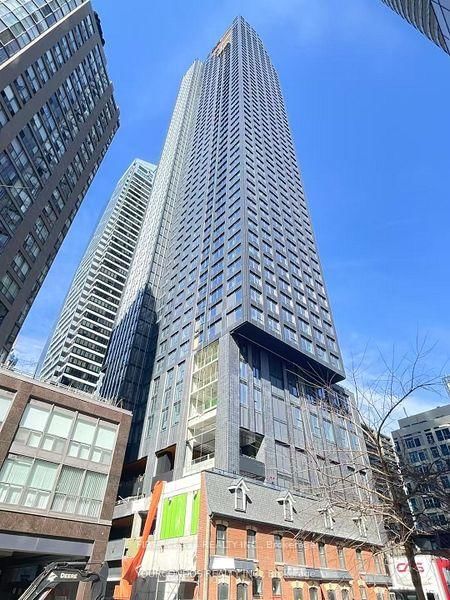 home for lease on 2211-8 Wellesley Street W