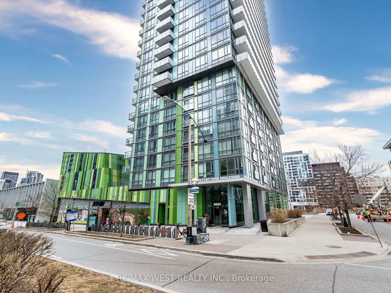 home for lease on 1208-170 Fort York Boulevard