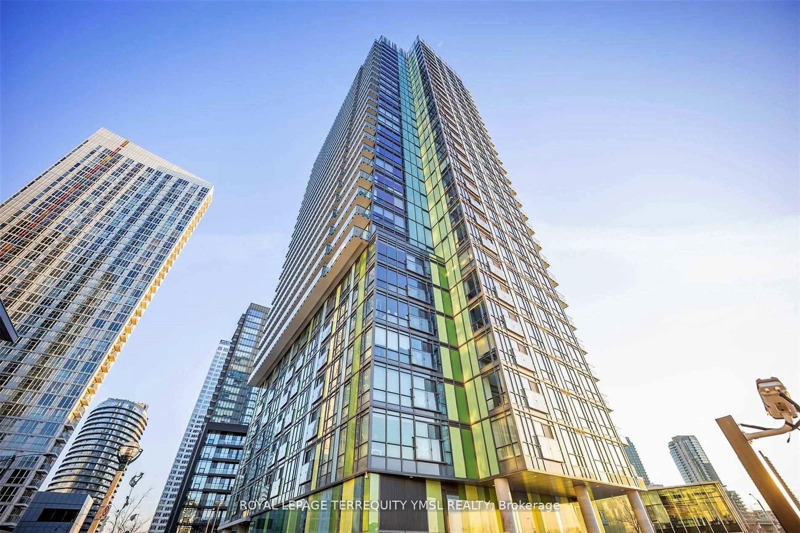 Condo leased at 906-170 Fort York Boulevard, Toronto, Waterfront Communities C1, M5V 0E6 - MLS: C12080723