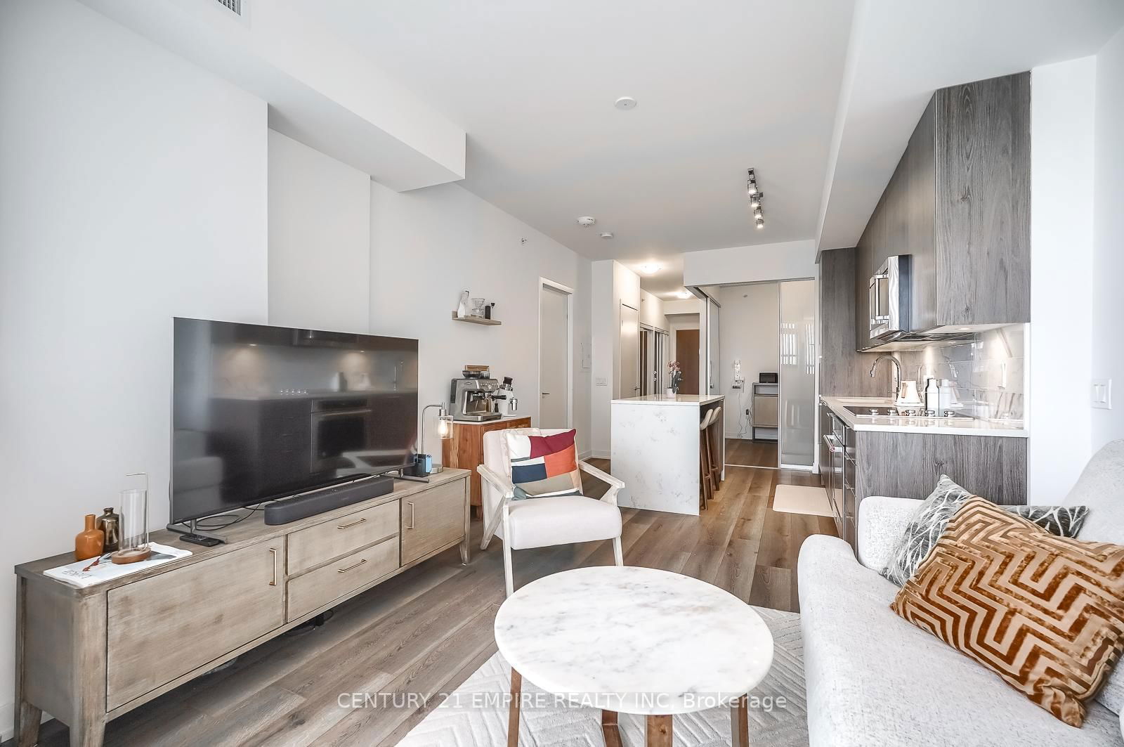 Condo for sale at 1805-38 Iannuzzi Street, Toronto, Niagara, M5V 0S2 - MLS: C12080942