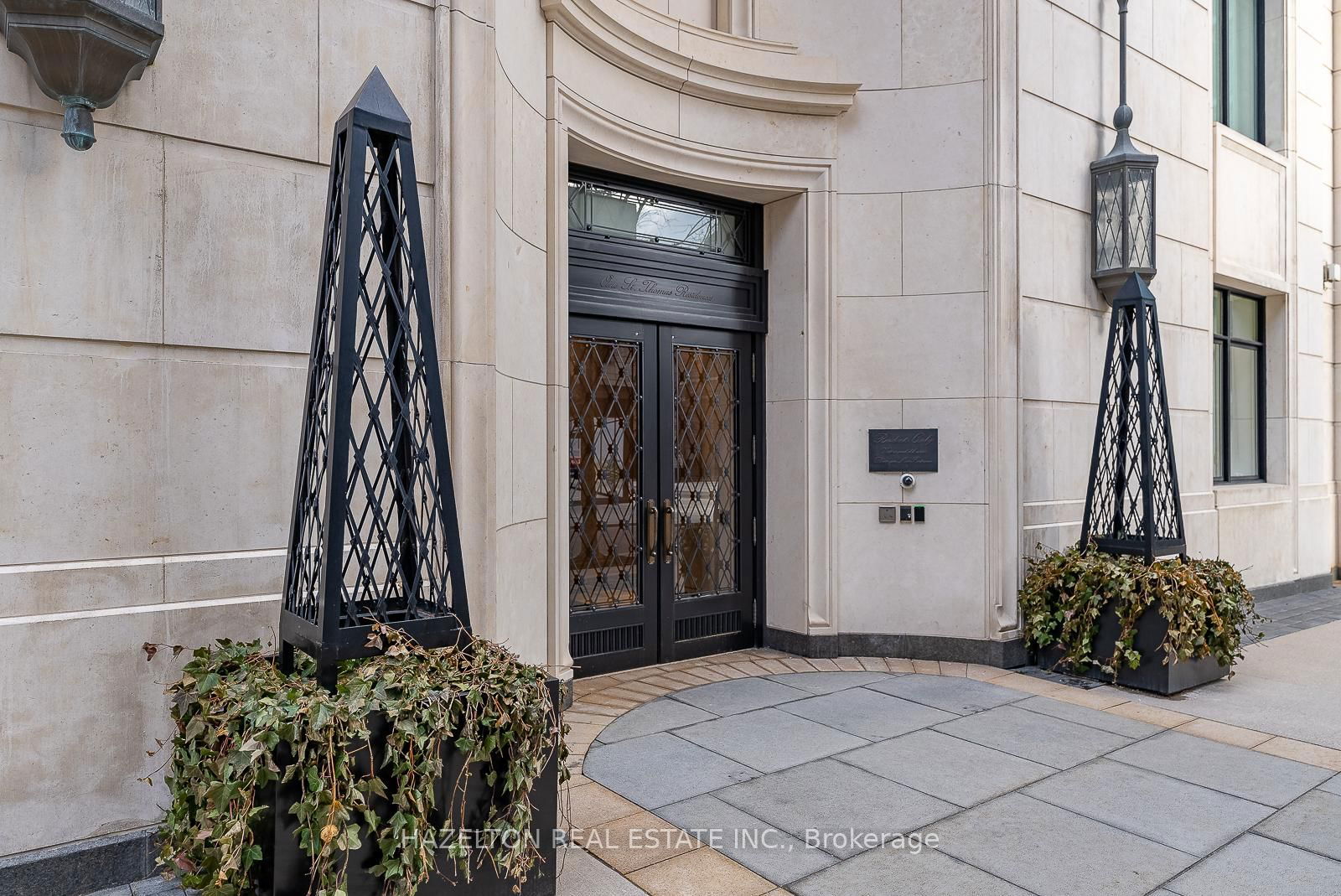 Condo for sale at 14B-1 St Thomas Street, Toronto, Bay Street Corridor, M5S 3M5 - MLS: C12081341