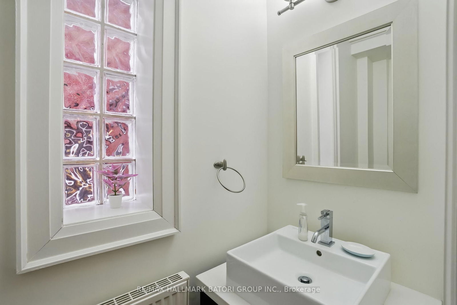 Semi-Detached House sold at 236 Castlefield Avenue, Toronto, Yonge-Eglinton, M4R 1G7 - MLS: C12081490
