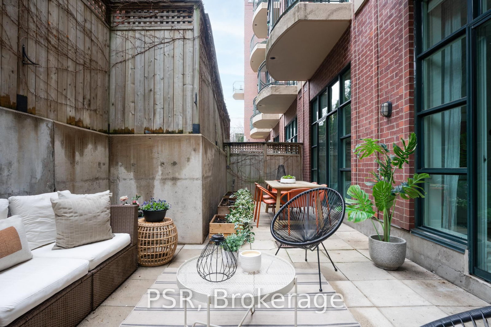Listing Image 22