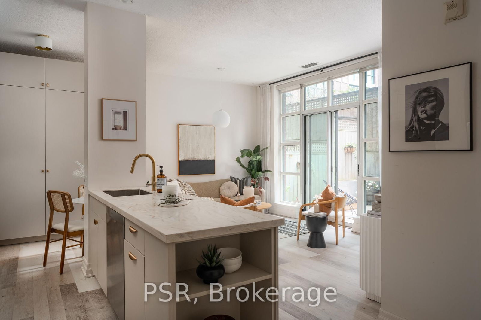 Condo sold at 107-901 Queen Street, Toronto, Trinity-Bellwoods, M6J 3X4 - MLS: C12082175