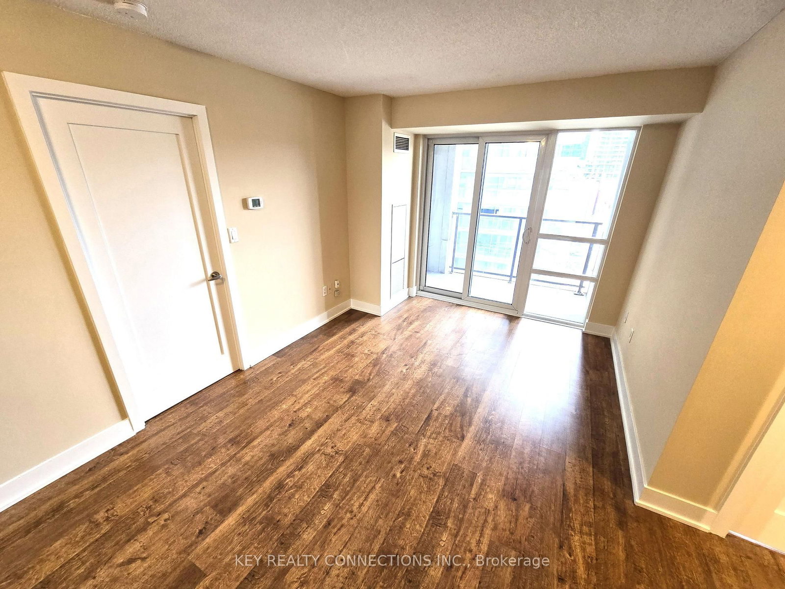 20 Blue Jays Way, Unit 906 - Photo 10