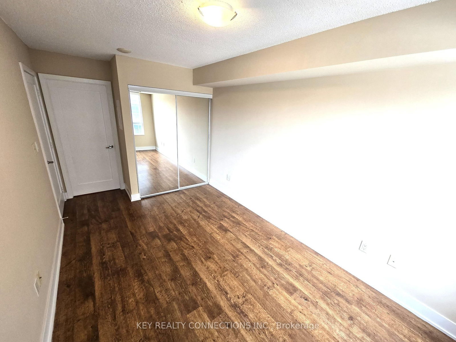 20 Blue Jays Way, Unit 906 - Photo 13