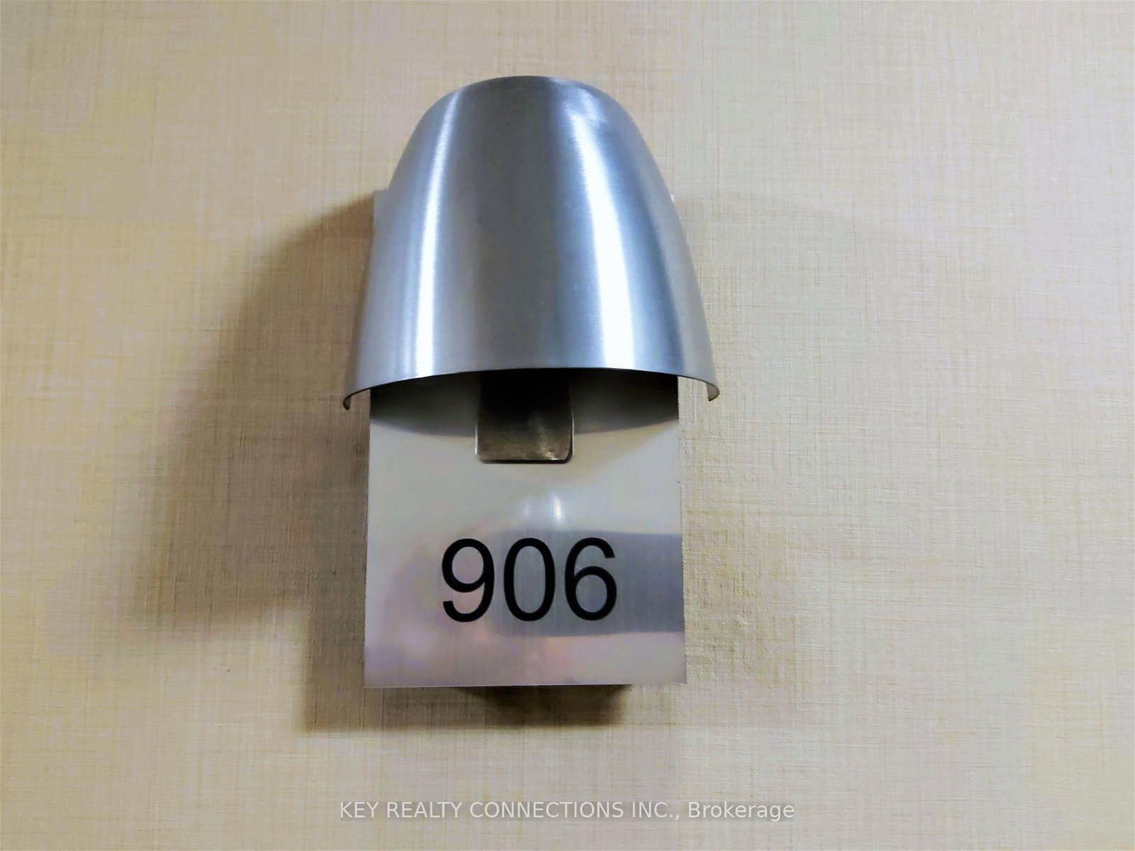 20 Blue Jays Way, Unit 906 - Photo 4