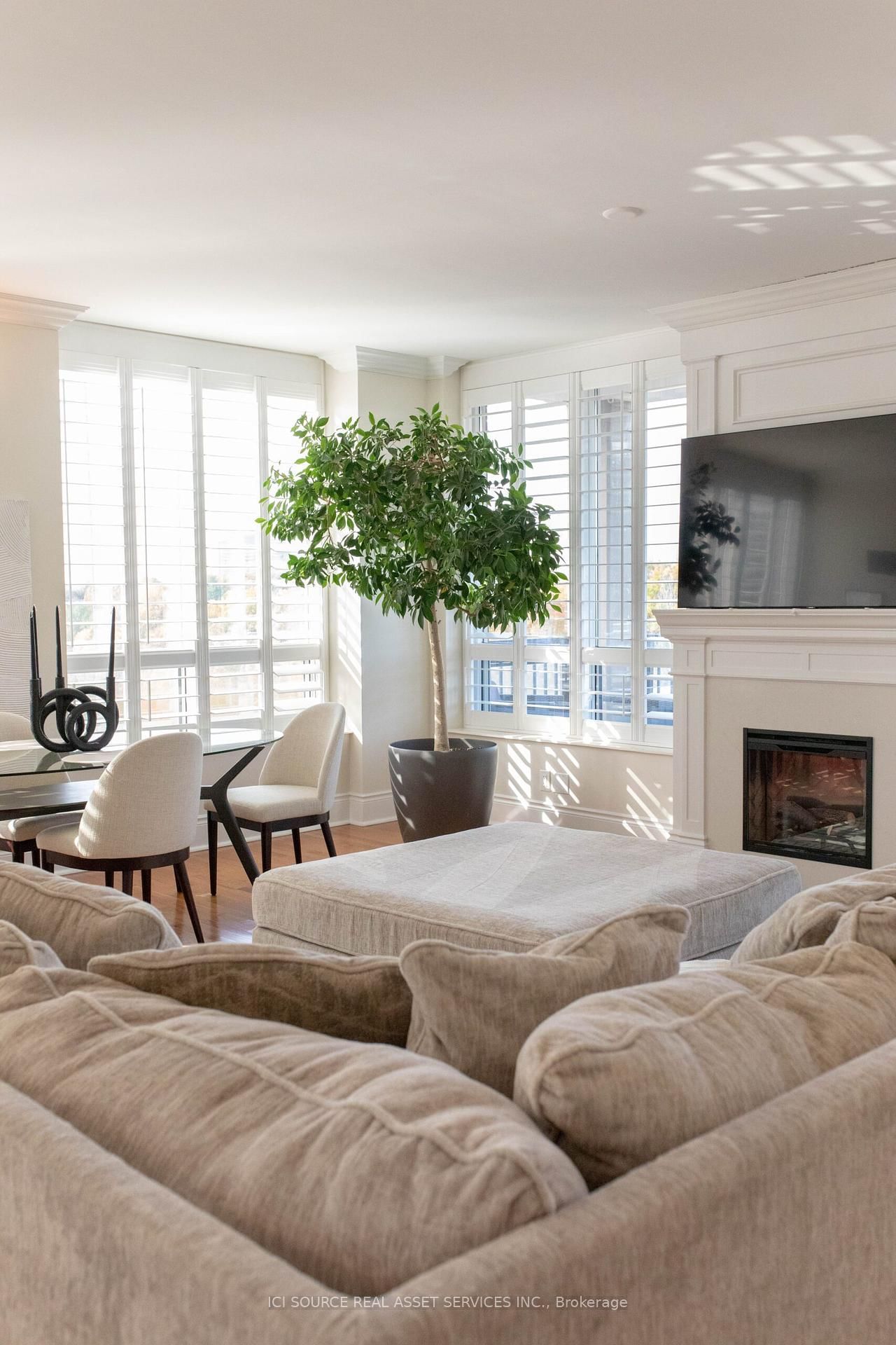 Property at 1101 Leslie