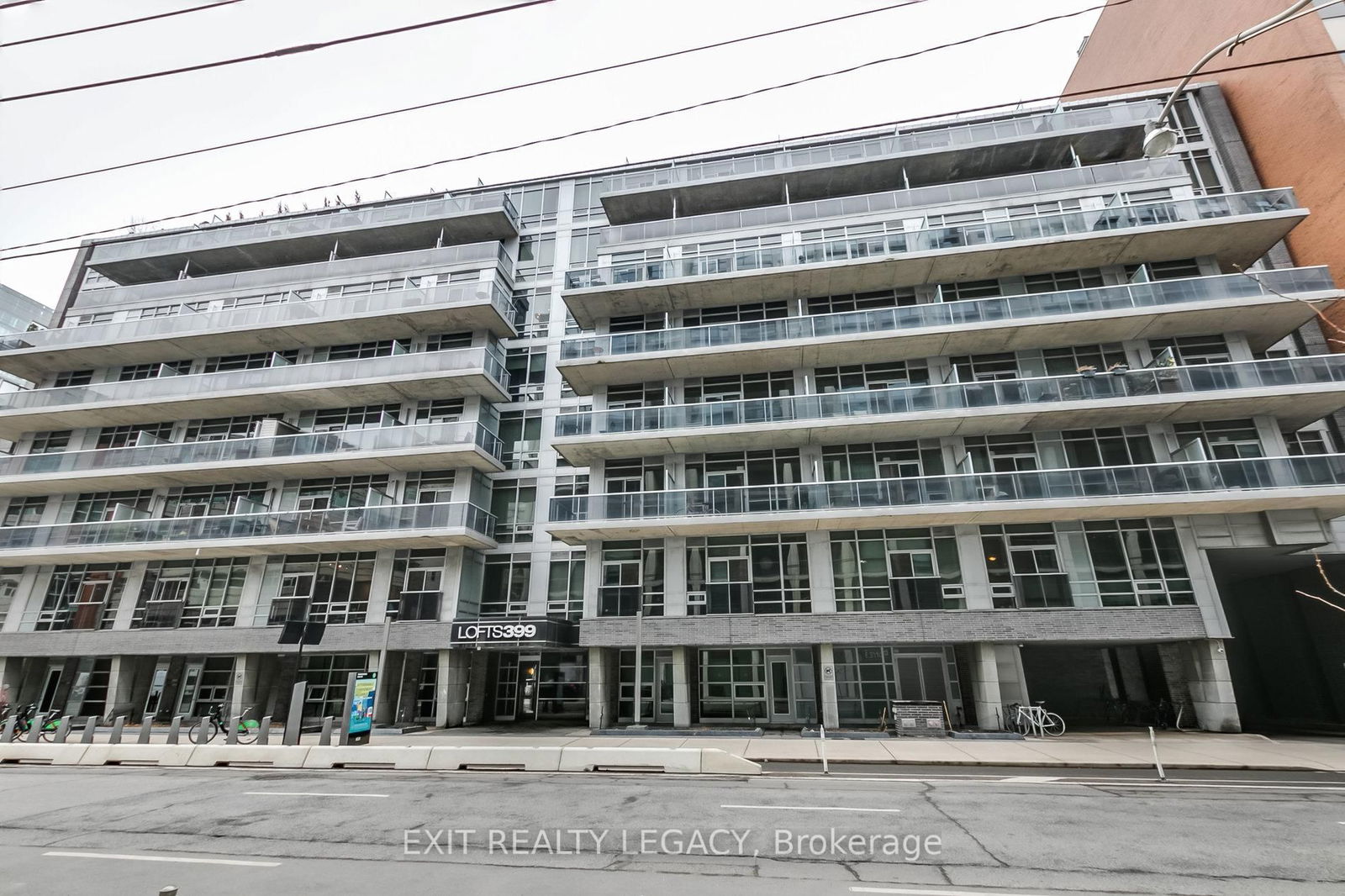 Condo for sale at 404-399 Adelaide Street, Toronto, Waterfront Communities C1, M5V 1S1 - MLS: C12083354