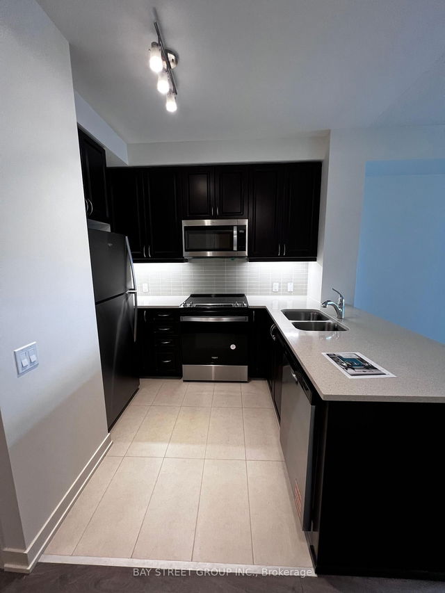 1902 - 4955 Yonge Street