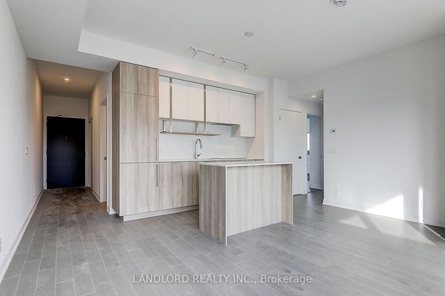 1911 - 15 Holmes Avenue