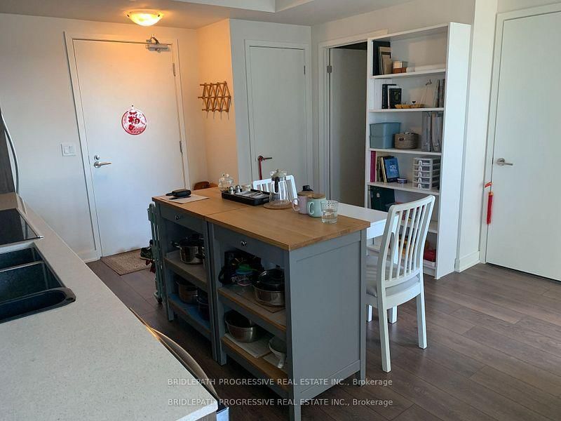 Condo for lease at 803-2 Sonic Way, Toronto, Flemingdon Park, M3C 0P2 - MLS: C12084515