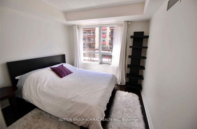 306 - 27 Rean Drive