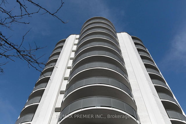 602 - 485 Huron Street