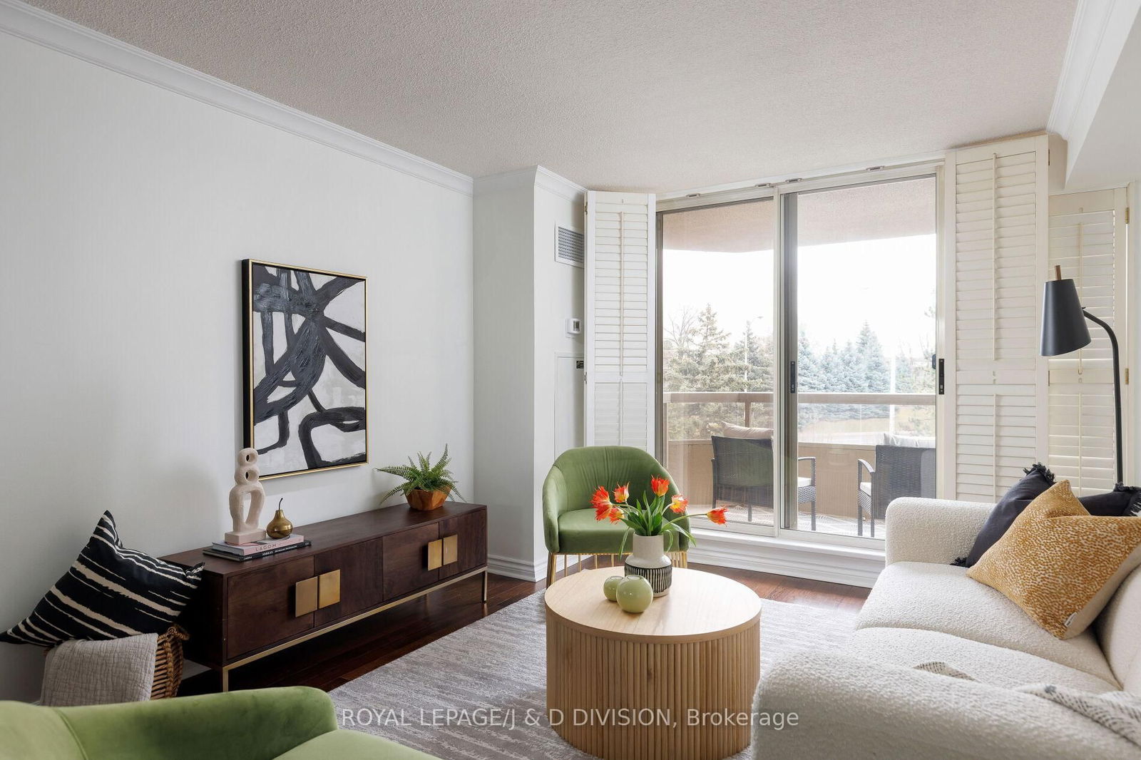 Condo sold at 313-1210 Don Mills Road, Toronto, Banbury-Don Mills, M3B 3N9 - MLS: C12085099