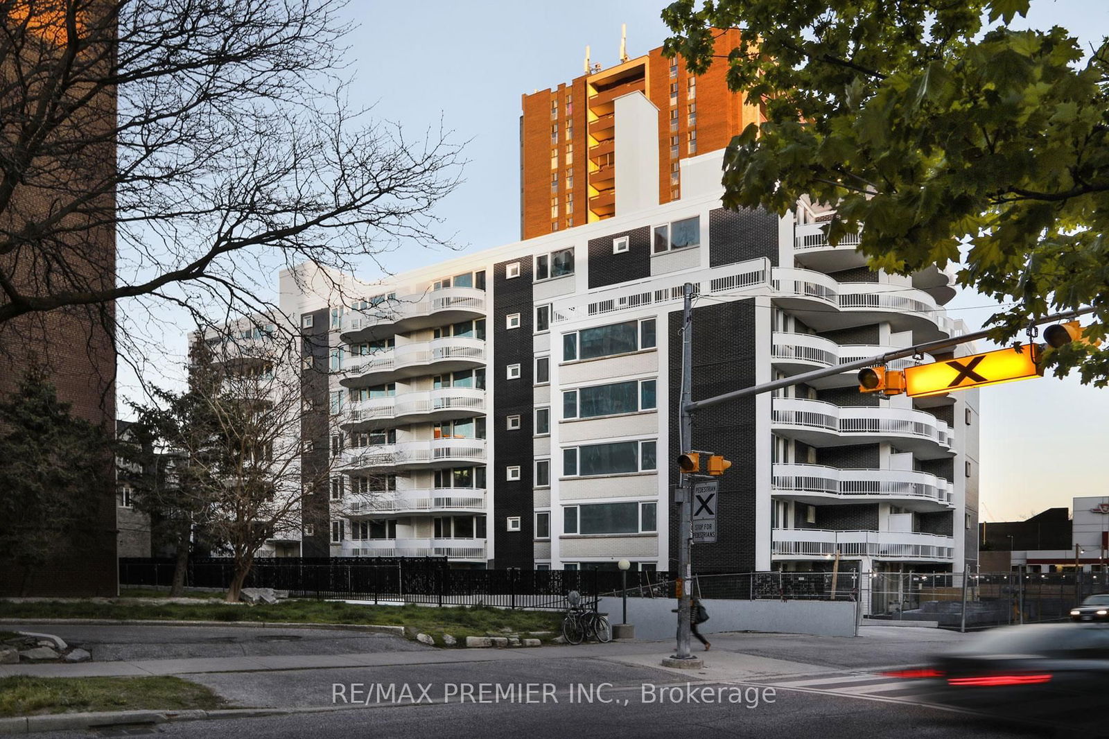 Condo for lease at 408-11 Walmer Road, Toronto, Annex, M5R 2R5 - MLS: C12085121