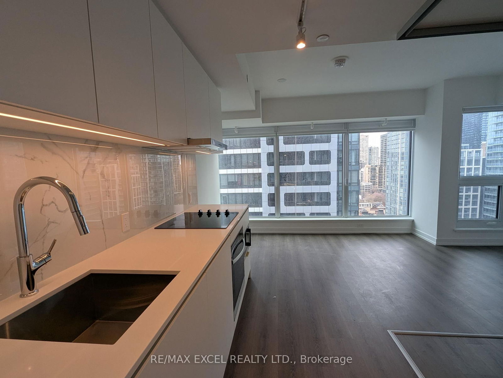 Condo for lease at 2306-8 Wellesley Street, Toronto, Bay Street Corridor, M4Y 0J5 - MLS: C12085347