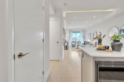 Unit 218 — 21 Clairtrell Rd, Toronto - Willowdale East image-0-4