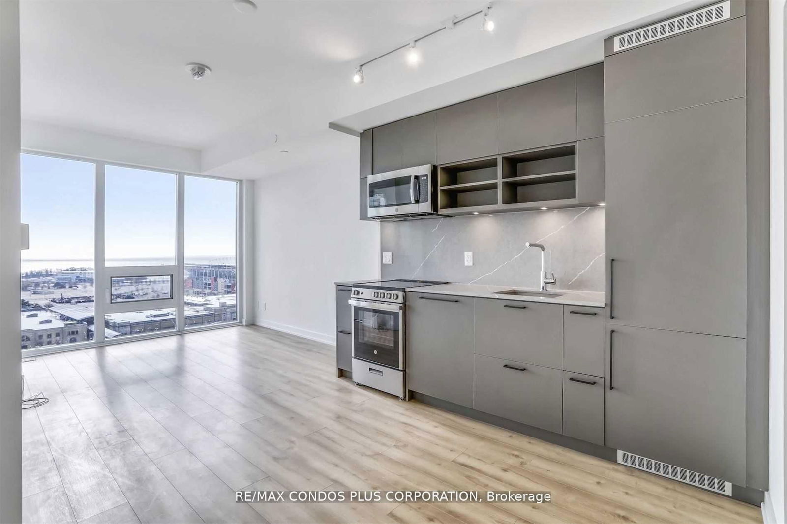 Condo for lease at 1402-135 East Liberty Street, Toronto, Niagara, M6K 0G7 - MLS: C12086891