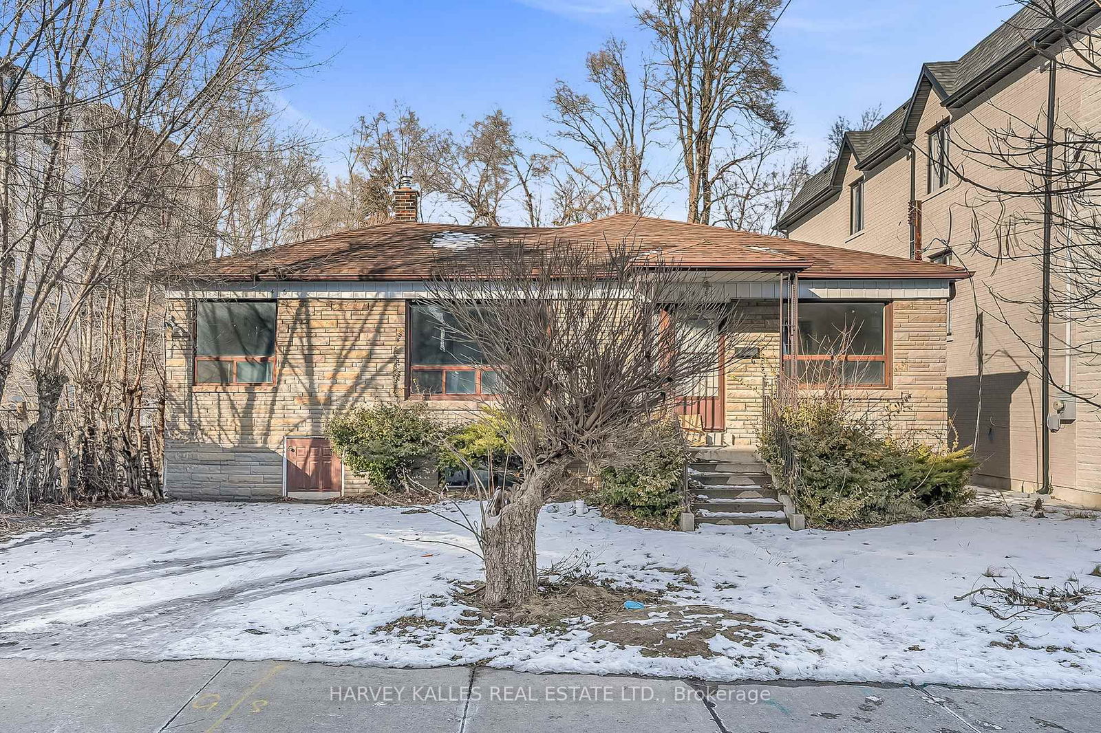 Detached House for sale at 146 Bannockburn Avenue, Toronto, Bedford Park-Nortown, M5M 2N5 - MLS: C12087233