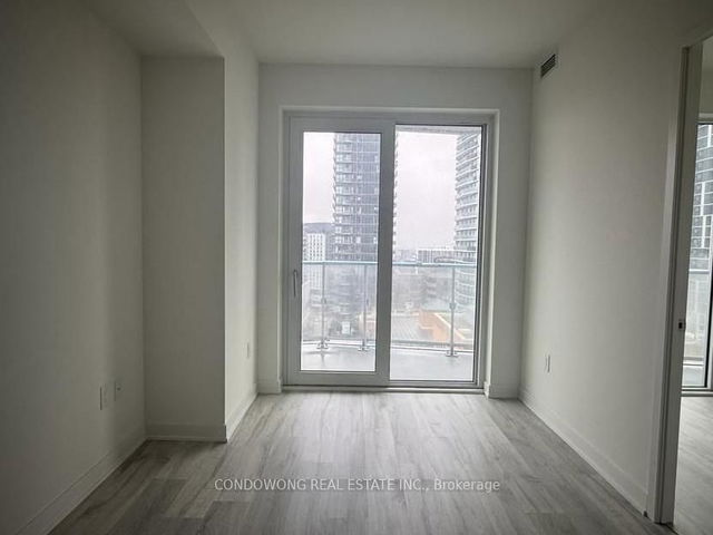1704 - 100 Dalhousie Street