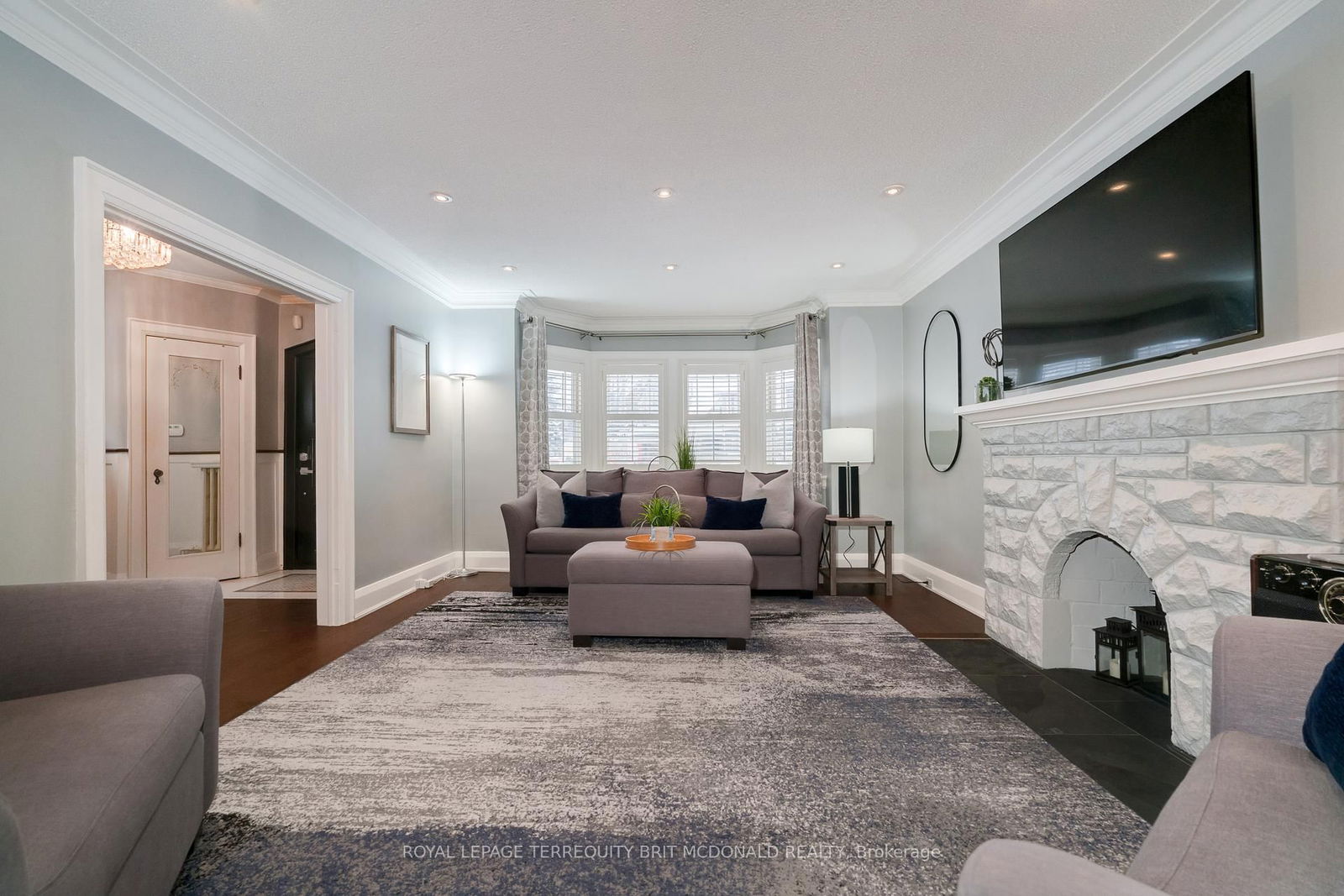 Detached House sold at 125 Chaplin Crescent, Toronto, Forest Hill South, M5P 1A6 - MLS: C12087786