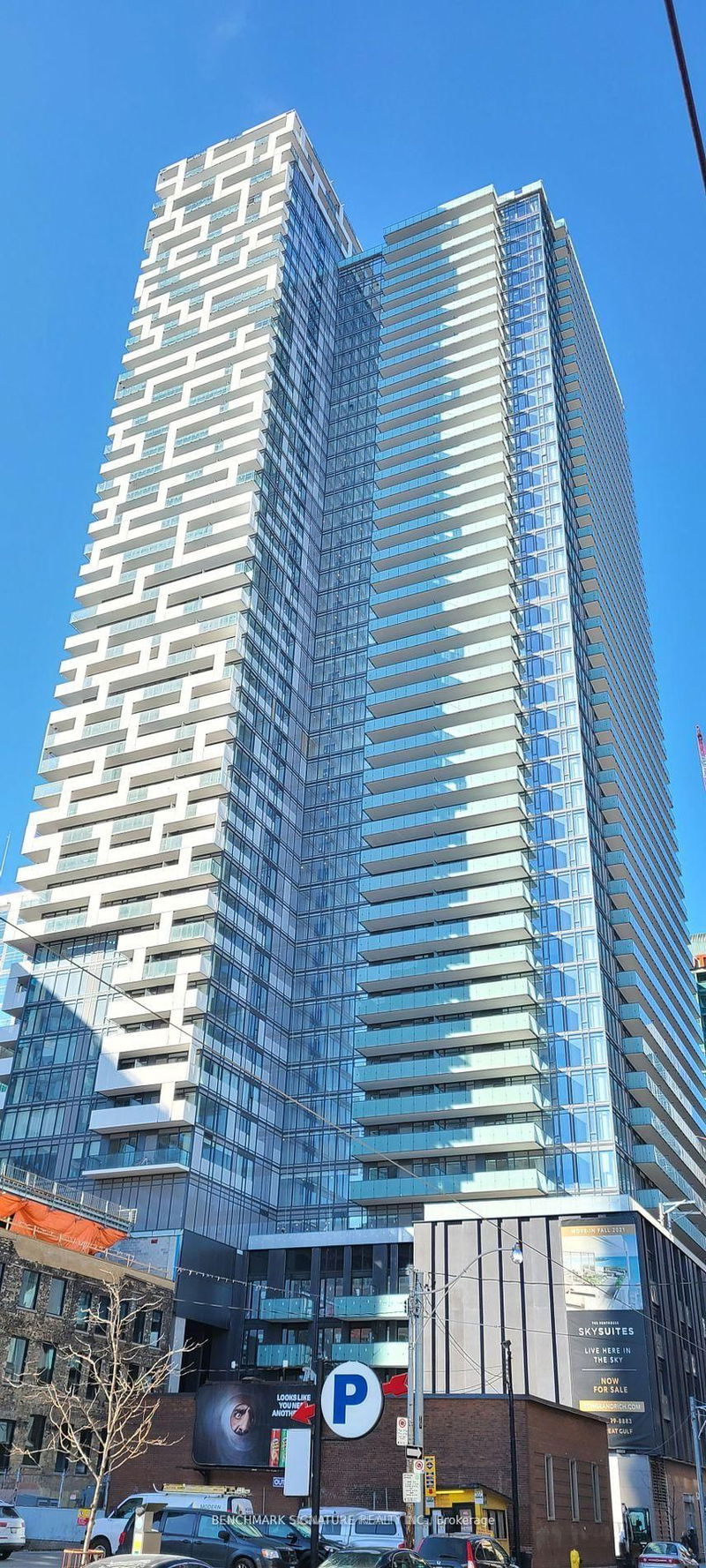 home for sale on 2415-25 Richmond Street E