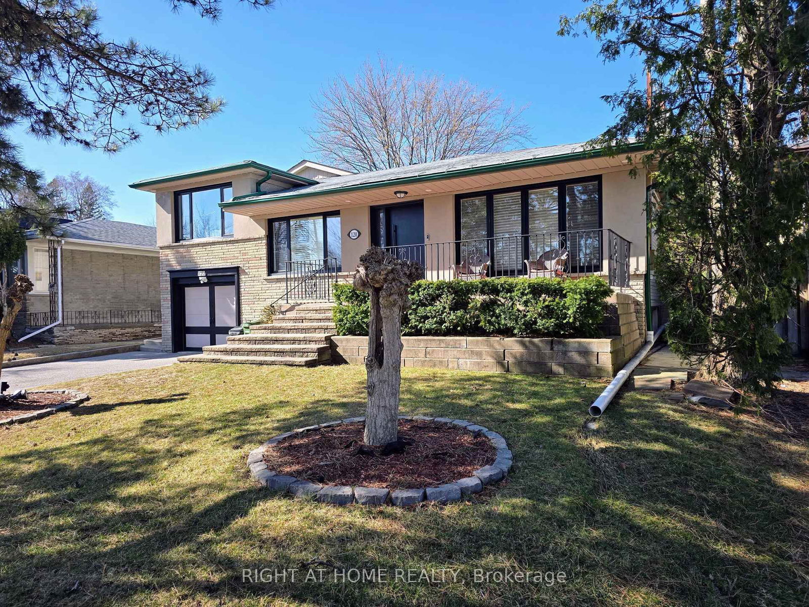 Detached House for sale at 120 Santa Barbara Road, Toronto, Willowdale West, M2N 2C5 - MLS: C12088008