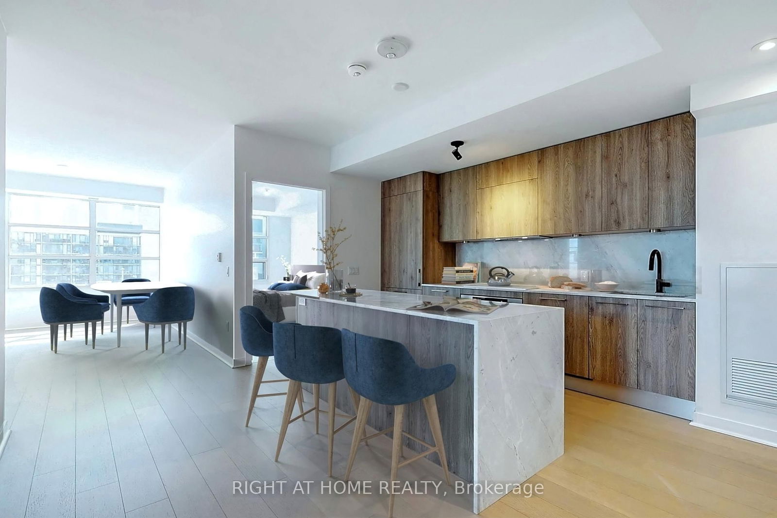 Condo for sale at 802-501 Adelaide Street, Toronto, Waterfront Communities C1, M5V 1T4 - MLS: C12088607