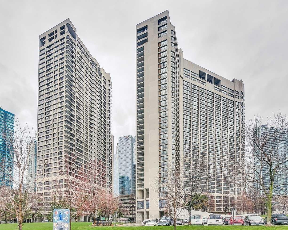 Condo for lease at 503-33 Harbour Square, Toronto, Waterfront Communities C1, M5J 2G2 - MLS: C12089015
