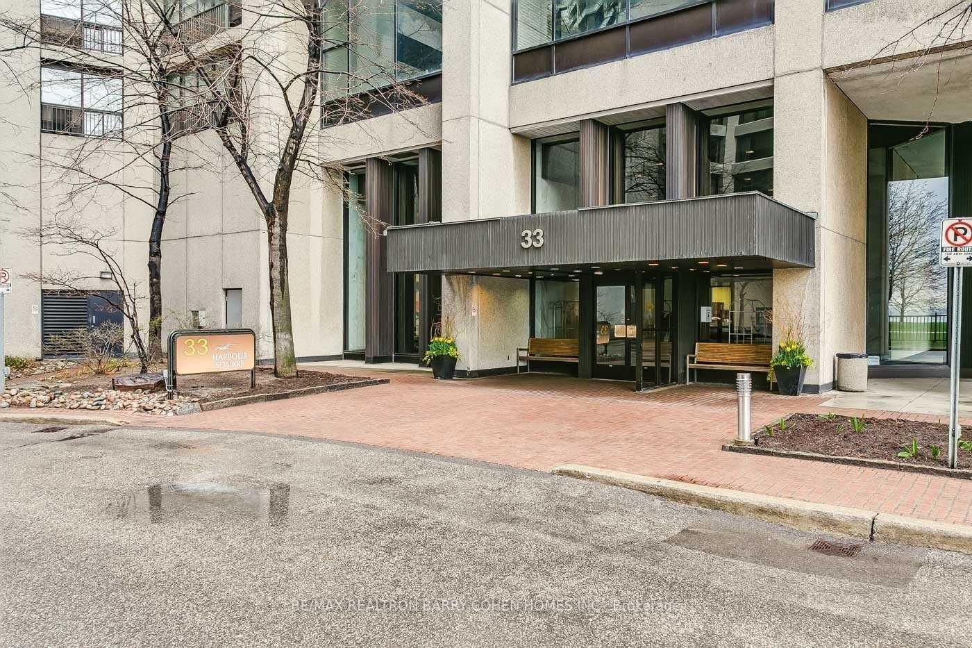 Condo for lease at 503-33 Harbour Square, Toronto, Waterfront Communities C1, M5J 2G2 - MLS: C12089015