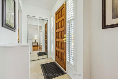 335 Woodsworth Rd, Toronto - St. Andrew-Windfields image-0-4