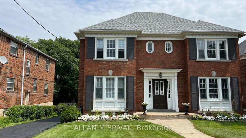 home for lease on S1-787 Spadina Road