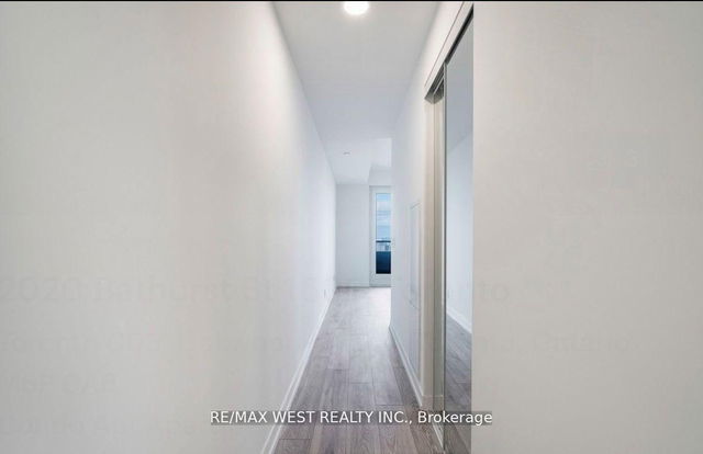 1209 - 2020 Bathurst Street