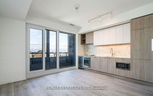 1209 - 2020 Bathurst Street