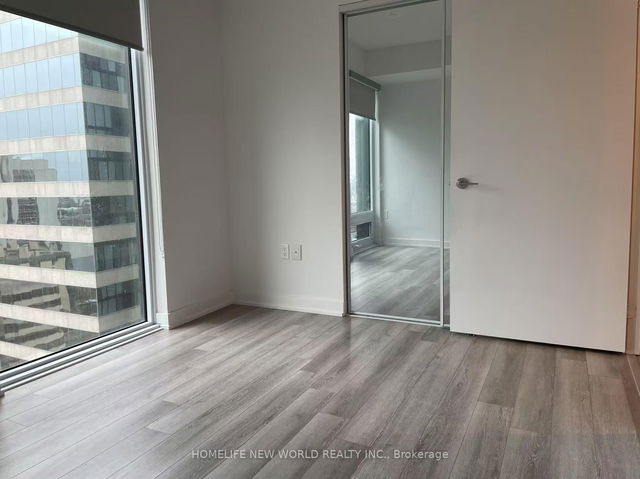 1703 - 238 Simcoe Street
