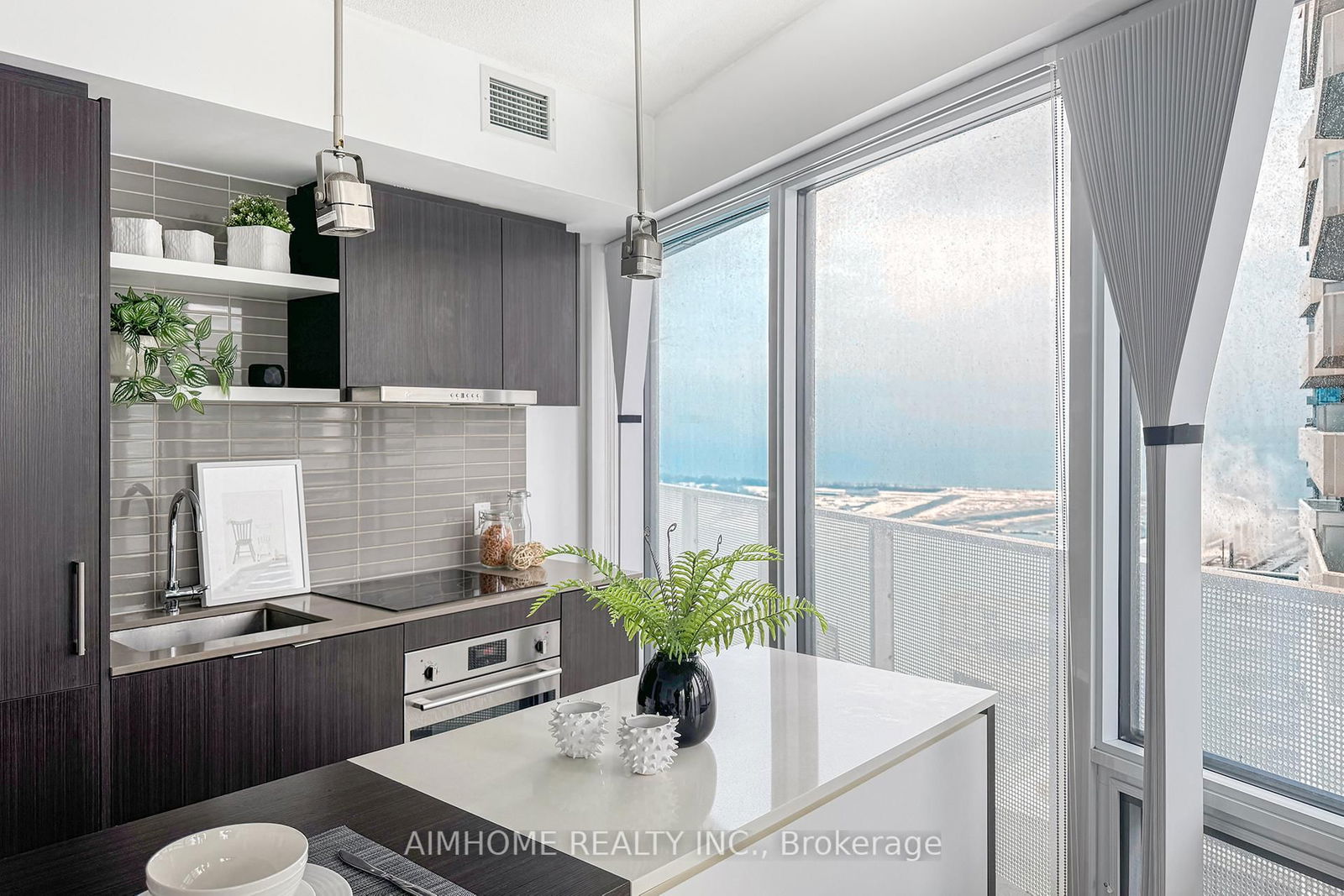 Condo for sale at 5602-88 Harbour Street, Toronto, Waterfront Communities C1, M5J 1B7 - MLS: C12092106