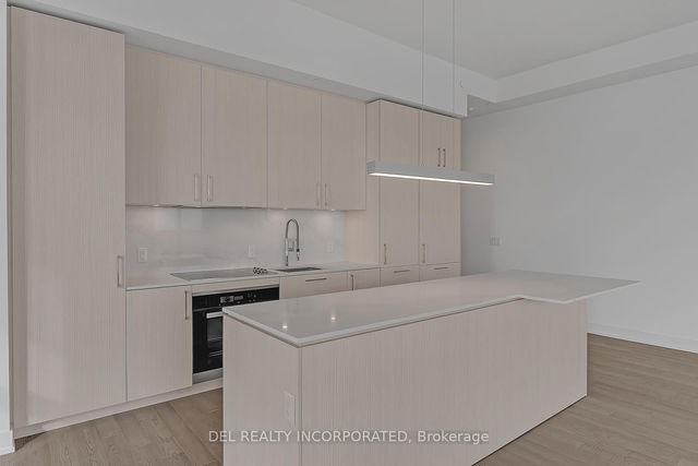 4402 - 15 Lower Jarvis Street